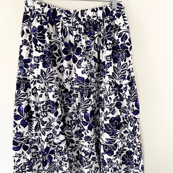 Lane Bryant Floral Blue and White Women's Maxi Skirt w/Pockets Size 18/20 - Picture 2 of 2